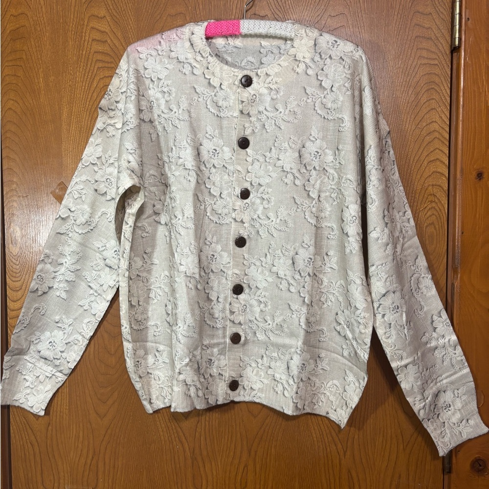 Elegant Cream Floral Cardigan